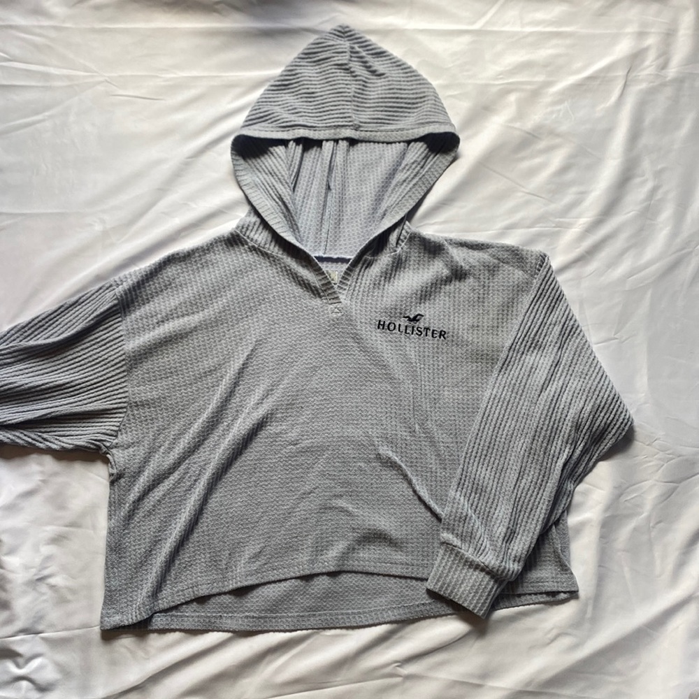Large hollister waffle material cropped long sleeve sweater hoodie